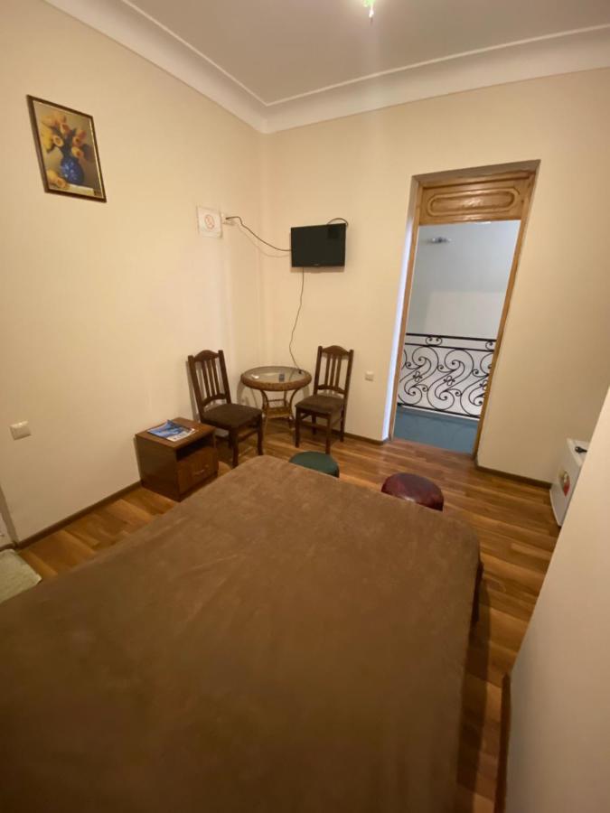 Hotel Dadiani Batoemi Buitenkant foto