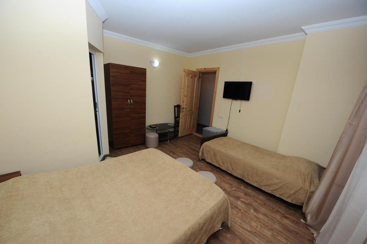 Hotel Dadiani Batoemi Buitenkant foto