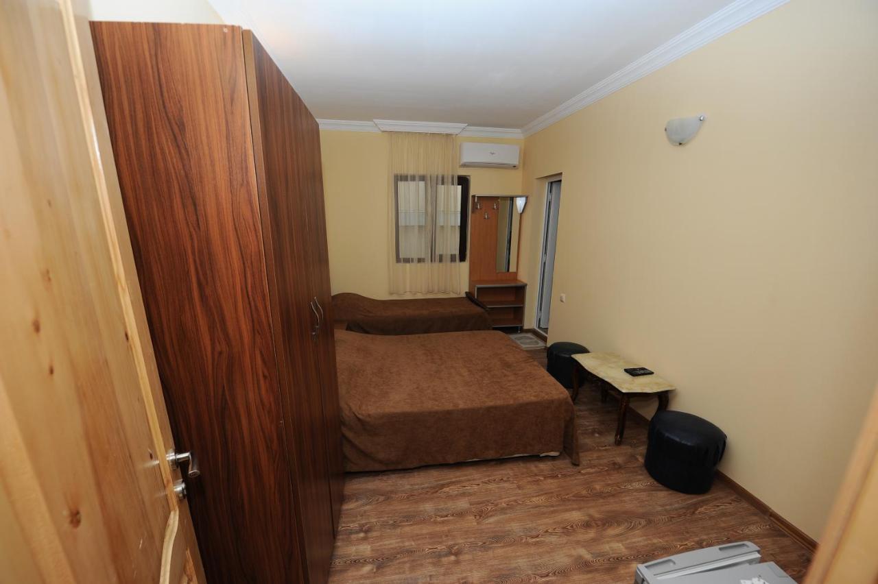 Hotel Dadiani Batoemi Buitenkant foto