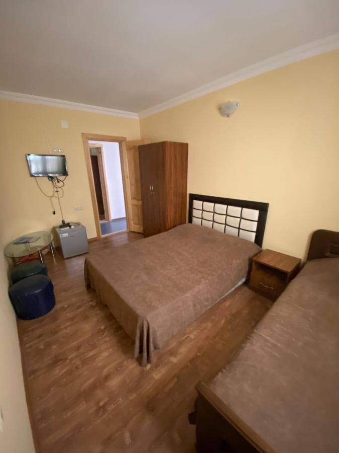 Hotel Dadiani Batoemi Buitenkant foto